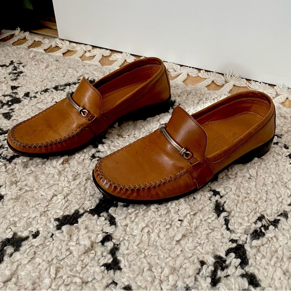 Cole Haan Italian woman’s leather loafers size 8.5